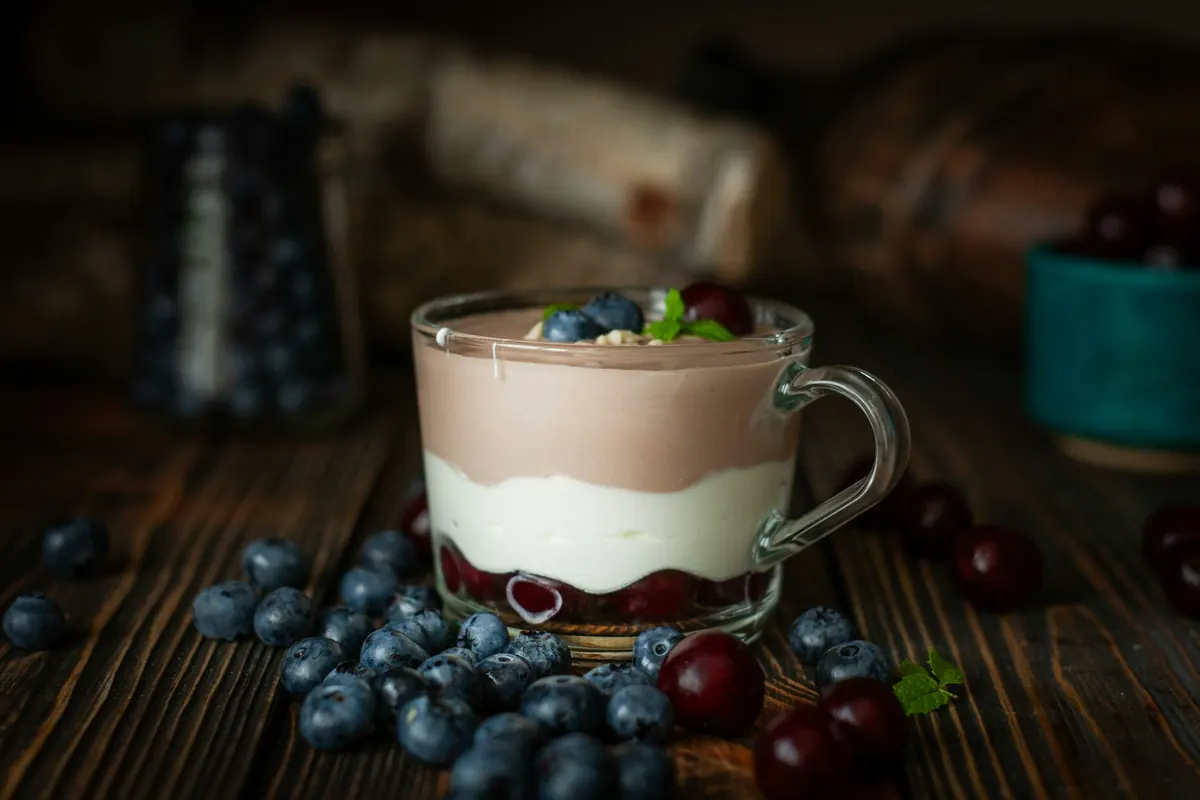 Blueberry suspiro a la limeña
